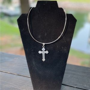 Sterling Silver 92.5 Cross pendant & necklace cuff